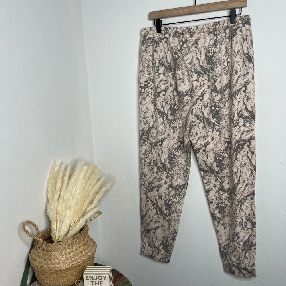 H Halston Studio Sweatshirt & Pants 2Pc Set Blush Marbled Sz M Match Lounge Set